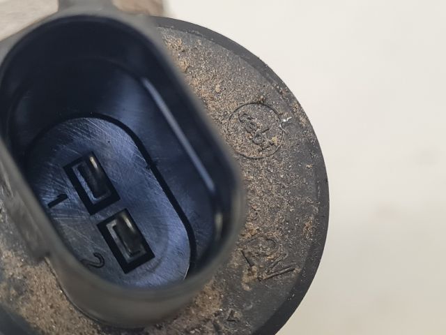 bontott VW GOLF VII Fényszórómosó Szivattyú