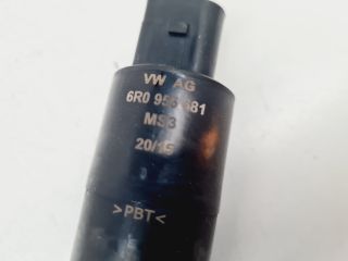 bontott VW GOLF VII Fényszórómosó Szivattyú