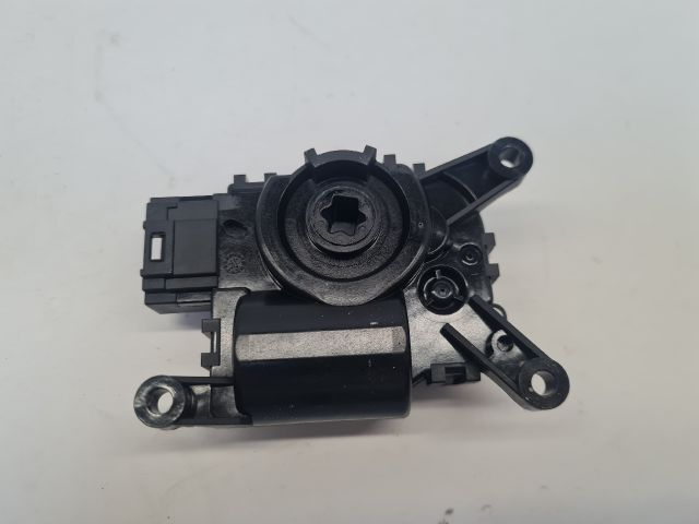 bontott VW GOLF VII Fűtés Állító Motor