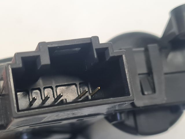 bontott VW GOLF VII Fűtés Állító Motor