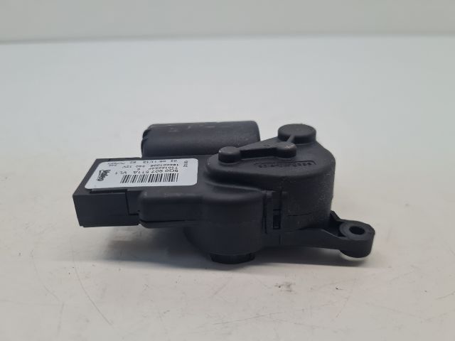 bontott VW GOLF VII Fűtés Állító Motor