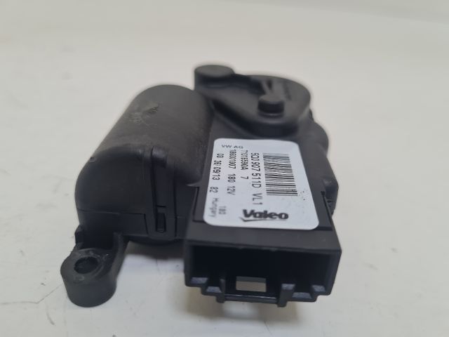 bontott VW GOLF VII Fűtés Állító Motor