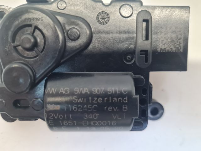 bontott VW GOLF VII Fűtés Állító Motor