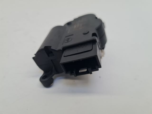 bontott VW GOLF VII Fűtés Állító Motor