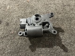 bontott VW GOLF VII Fűtés Állító Motor