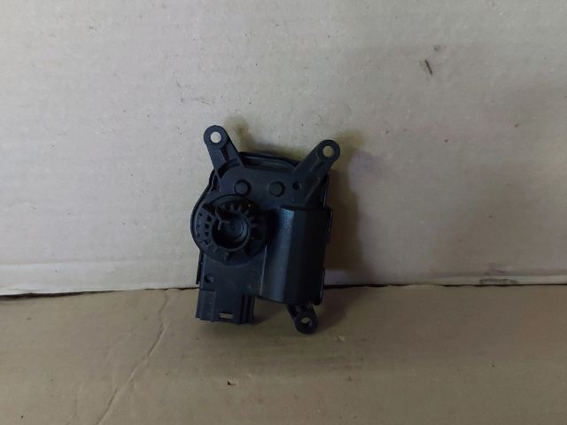 bontott VW GOLF VII Fűtés Állító Motor