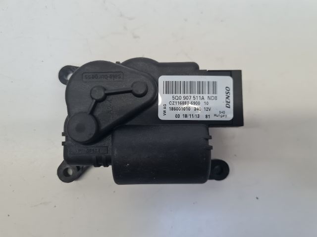 bontott VW GOLF VII Fűtés Állító Motor