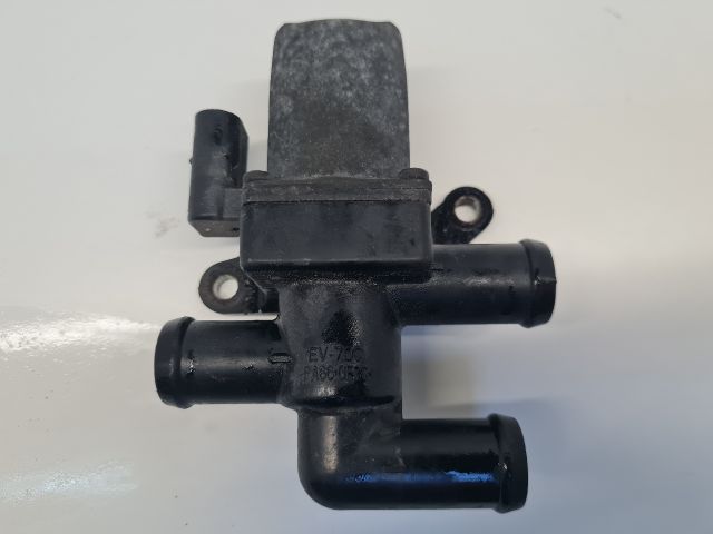 bontott VW GOLF VII Fűtéscsap