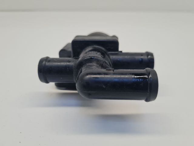 bontott VW GOLF VII Fűtéscsap