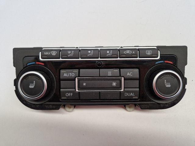 bontott VW GOLF VII Fűtéskapcsoló (digit klímás)