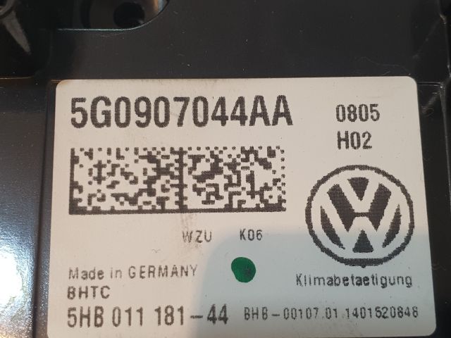 bontott VW GOLF VII Fűtéskapcsoló (digit klímás)