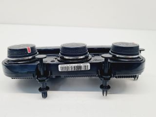 bontott VW GOLF VII Fűtéskapcsoló (digit klímás)