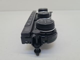 bontott VW GOLF VII Fűtéskapcsoló (digit klímás)