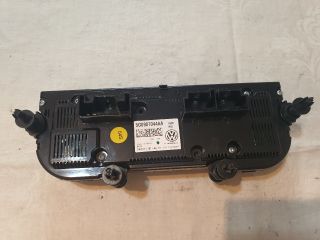 bontott VW GOLF VII Fűtéskapcsoló (digit klímás)