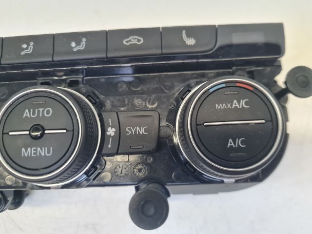 bontott VW GOLF VII Fűtéskapcsoló (digit klímás)
