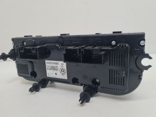 bontott VW GOLF VII Fűtéskapcsoló (digit klímás)