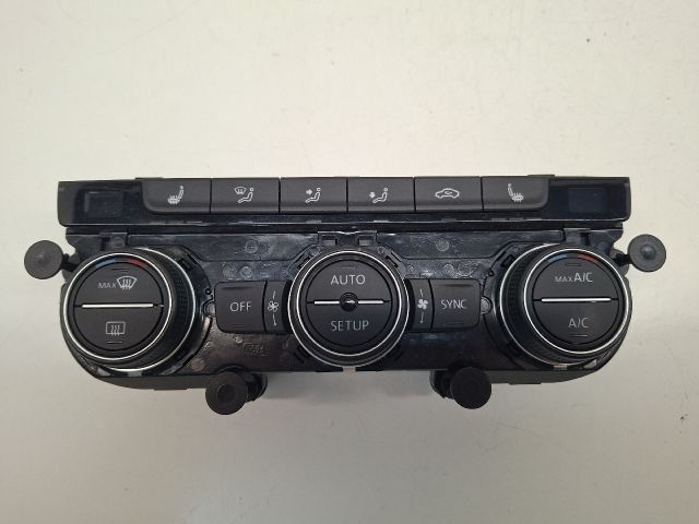 bontott VW GOLF VII Fűtéskapcsoló (digit klímás)