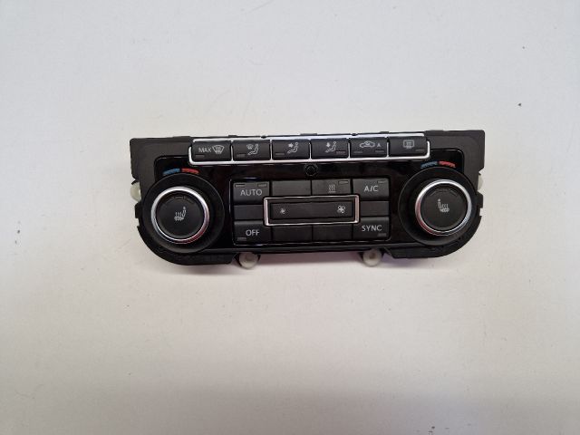 bontott VW GOLF VII Fűtéskapcsoló (digit klímás)
