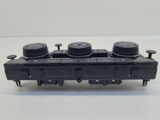 bontott VW GOLF VII Fűtéskapcsoló (digit klímás)
