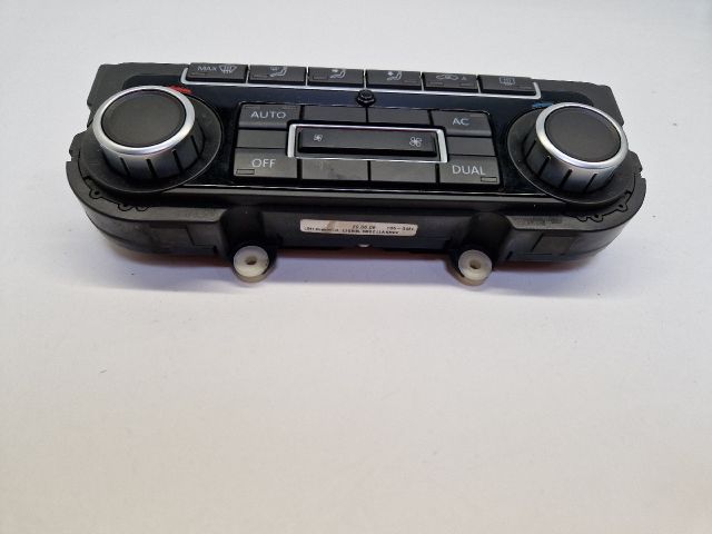 bontott VW GOLF VII Fűtéskapcsoló (digit klímás)