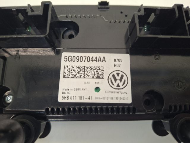 bontott VW GOLF VII Fűtéskapcsoló (digit klímás)