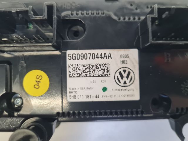 bontott VW GOLF VII Fűtéskapcsoló (digit klímás)