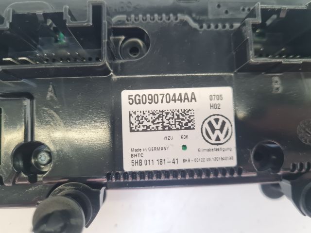 bontott VW GOLF VII Fűtéskapcsoló (digit klímás)