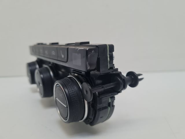 bontott VW GOLF VII Fűtéskapcsoló (digit klímás)