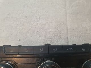 bontott VW GOLF VII Fűtéskapcsoló (digit klímás)