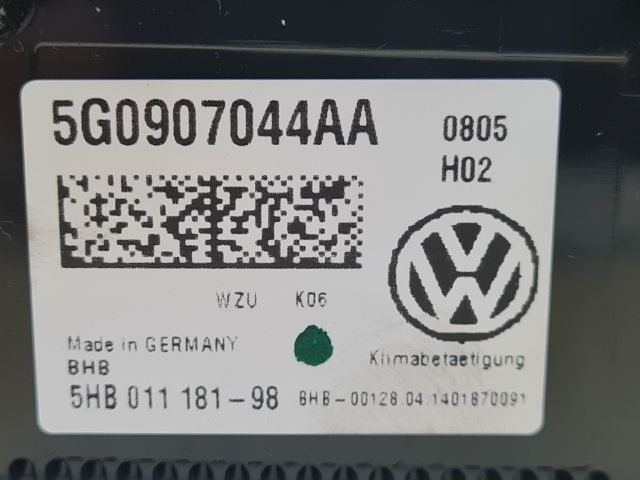 bontott VW GOLF VII Fűtéskapcsoló (digit klímás)