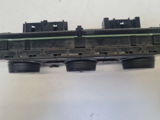 bontott VW GOLF VII Fűtéskapcsoló (digit klímás)