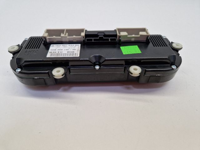 bontott VW GOLF VII Fűtéskapcsoló (digit klímás)