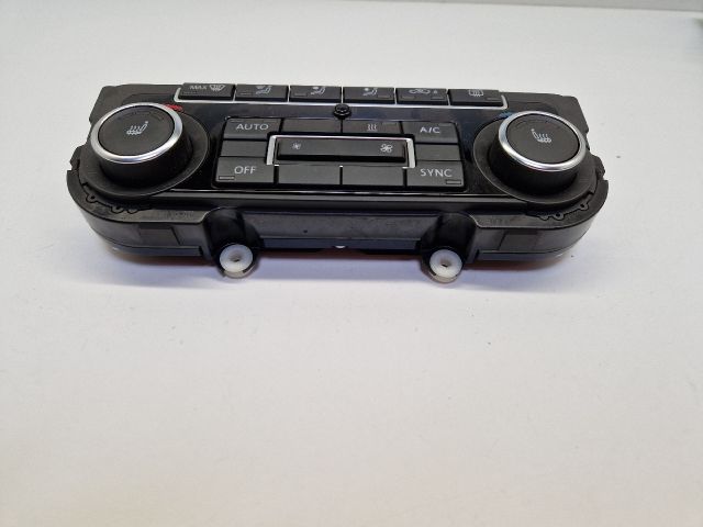 bontott VW GOLF VII Fűtéskapcsoló (digit klímás)
