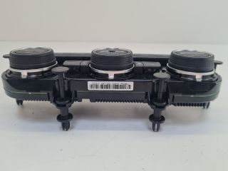 bontott VW GOLF VII Fűtéskapcsoló (digit klímás)