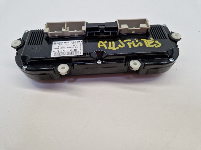 bontott VW GOLF VII Fűtéskapcsoló (digit klímás)