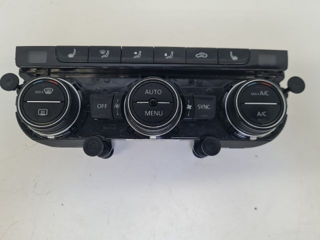 bontott VW GOLF VII Fűtéskapcsoló (digit klímás)