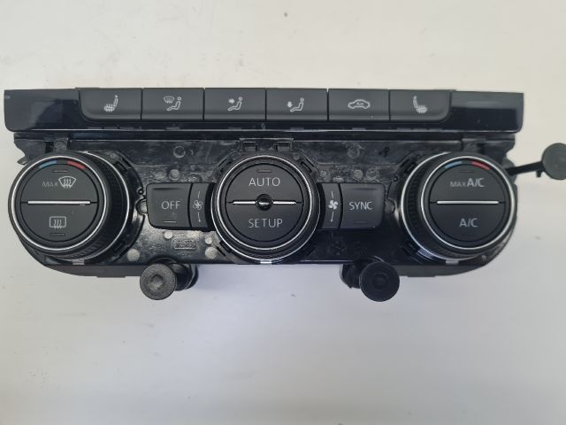 bontott VW GOLF VII Fűtéskapcsoló (digit klímás)