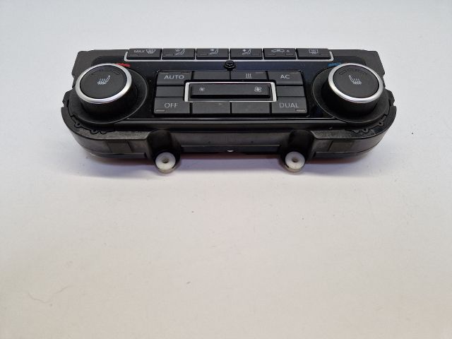 bontott VW GOLF VII Fűtéskapcsoló (digit klímás)