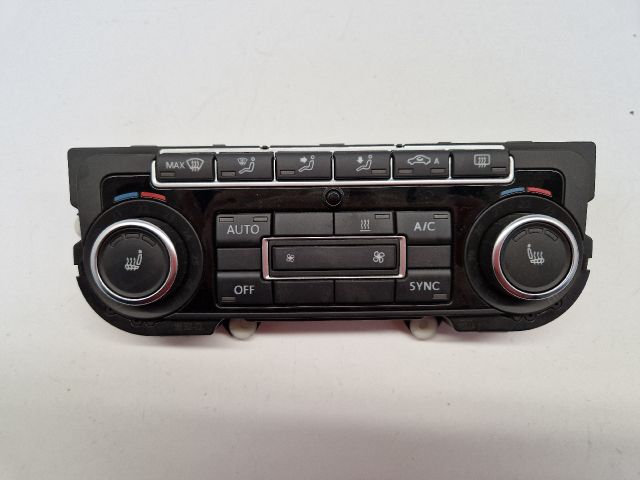 bontott VW GOLF VII Fűtéskapcsoló (digit klímás)