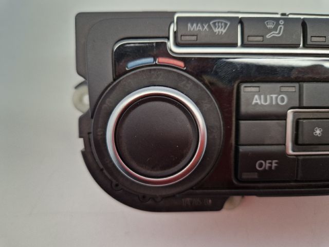 bontott VW GOLF VII Fűtéskapcsoló (digit klímás)