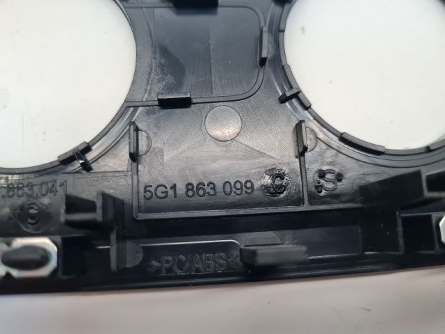 bontott VW GOLF VII Fűtéskapcsoló Keret