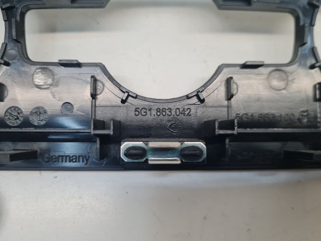 bontott VW GOLF VII Fűtéskapcsoló Keret