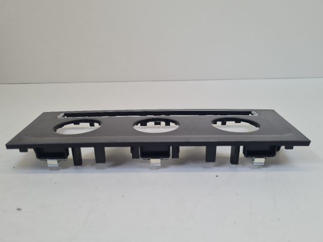 bontott VW GOLF VII Fűtéskapcsoló Keret