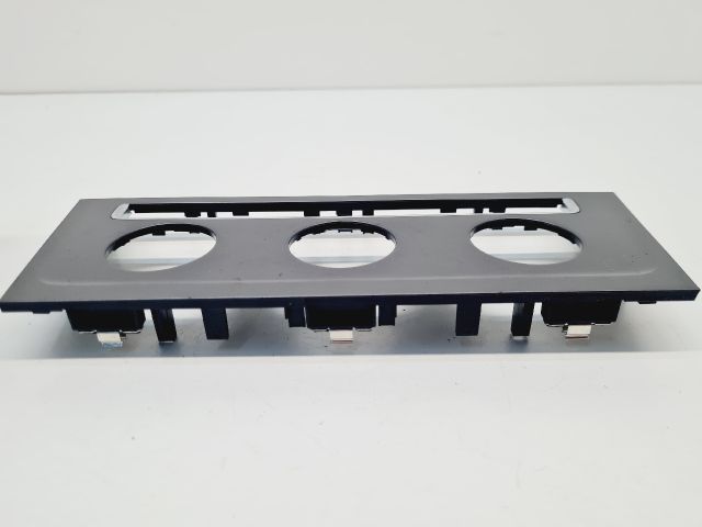 bontott VW GOLF VII Fűtéskapcsoló Keret