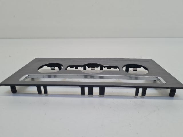 bontott VW GOLF VII Fűtéskapcsoló Keret