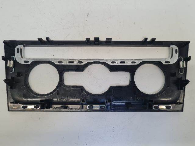 bontott VW GOLF VII Fűtéskapcsoló Keret