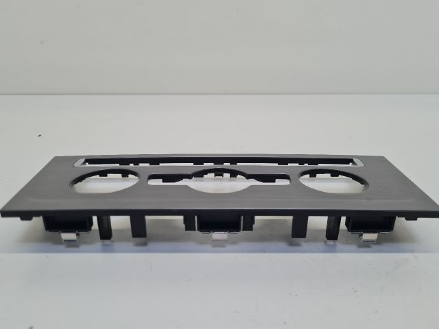 bontott VW GOLF VII Fűtéskapcsoló Keret