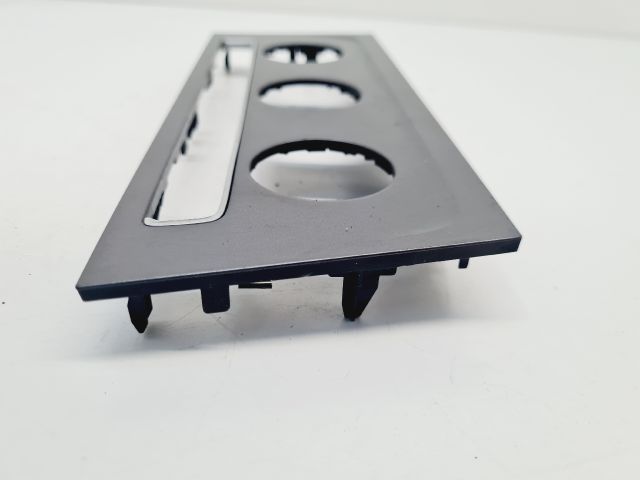 bontott VW GOLF VII Fűtéskapcsoló Keret