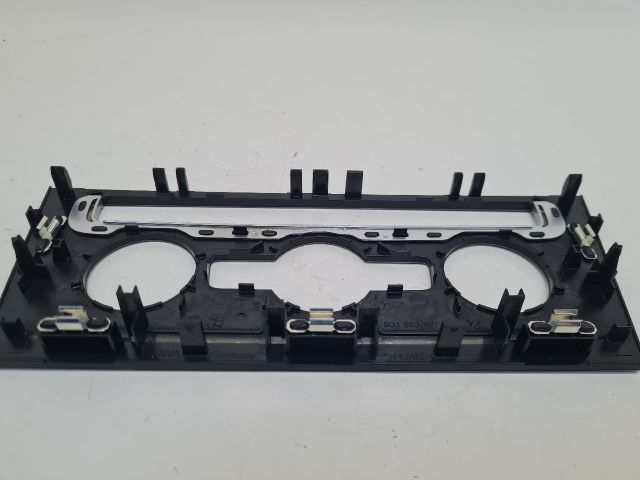 bontott VW GOLF VII Fűtéskapcsoló Keret