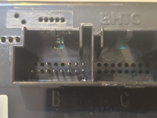 bontott VW GOLF VII Fűtéskapcsoló (manuális klímás)